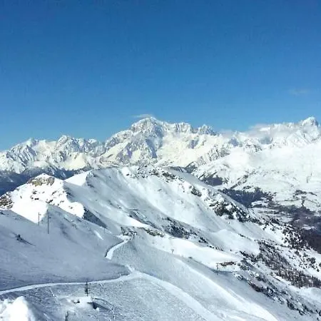 Club Esse 2000 ホテル