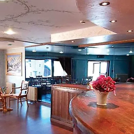 ホテル Club Esse 2000 3*